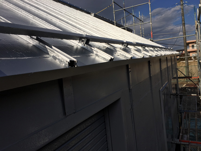 倉庫建屋全面塗替え並びに屋根部補修工事