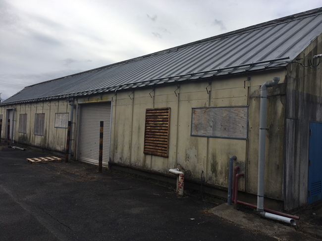 倉庫建屋全面塗替え並びに屋根部補修工事