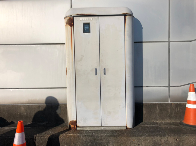 電灯分電盤塗装