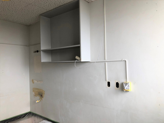 病室内部塗装工事