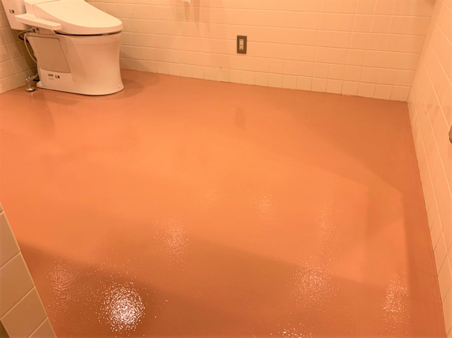 トイレ床塗装工事