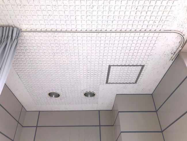 エントランス天井塗装工事