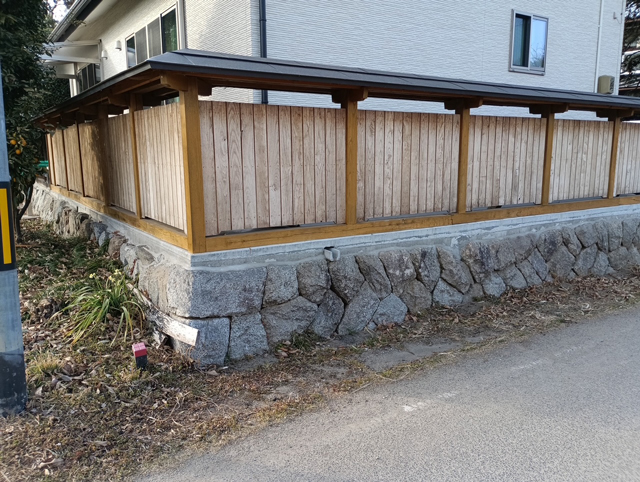 木製塀がさ塗装工事