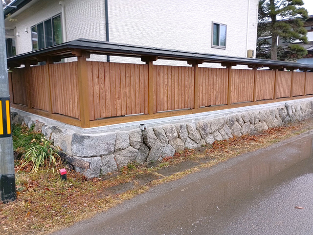 木製塀がさ塗装工事