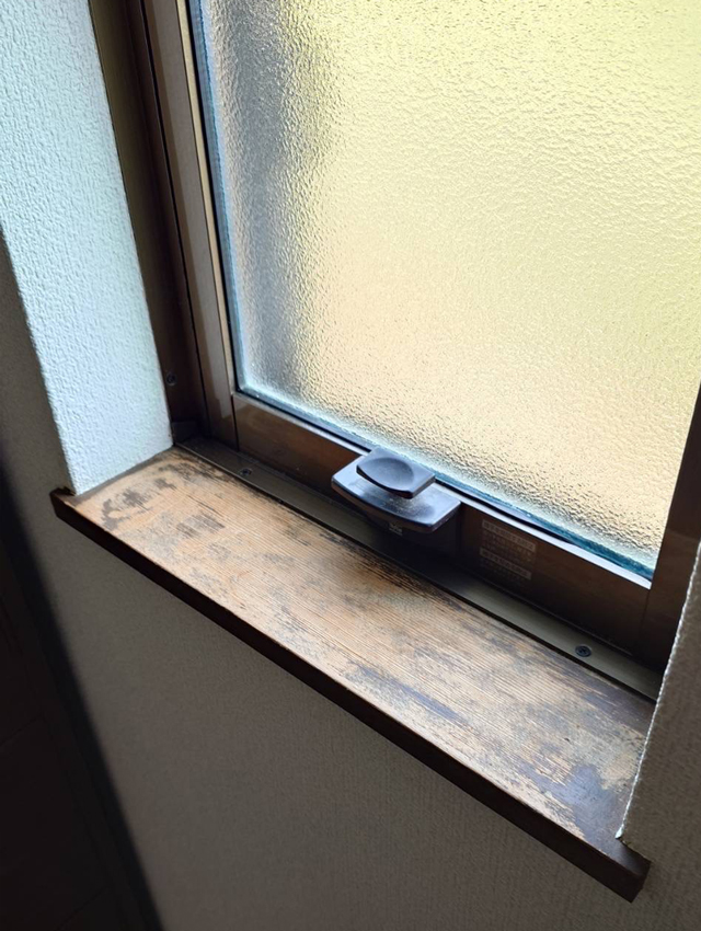アパート内部木枠塗装